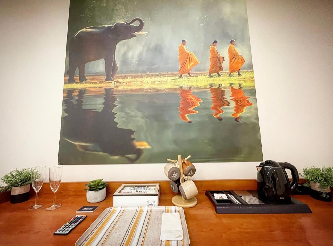 Suite169 In Villa Bari Bagian luar foto