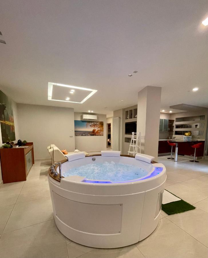 Suite169 In Villa Bari Bagian luar foto